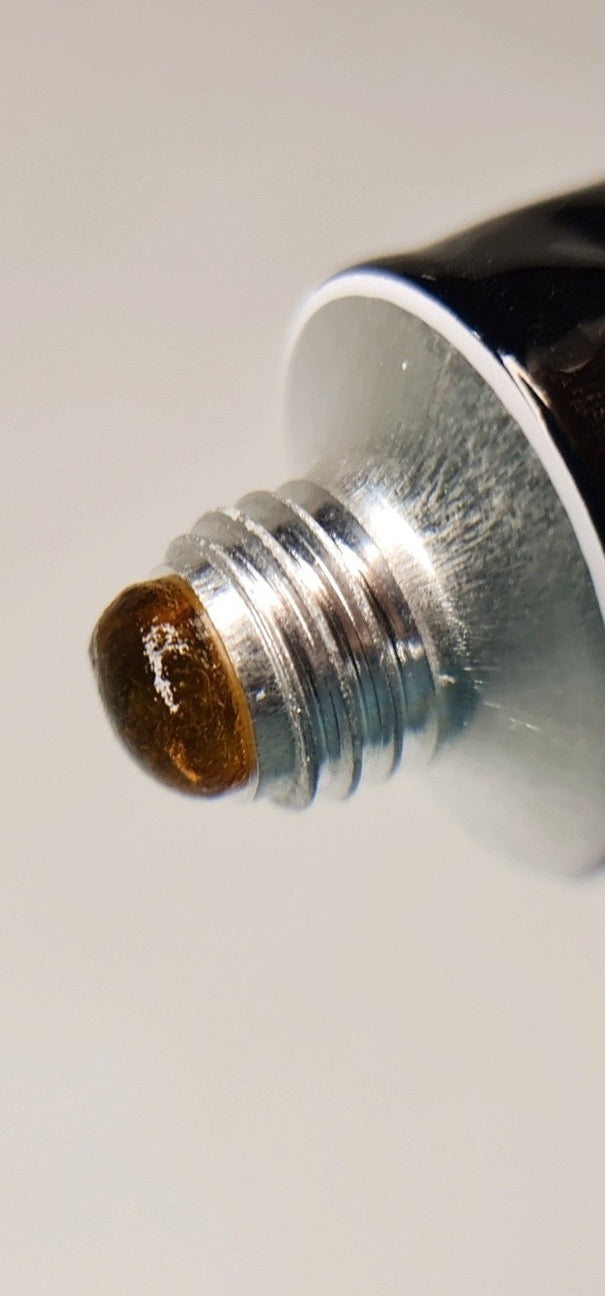 Teinture hybride sourcils : choisir la bonne marque