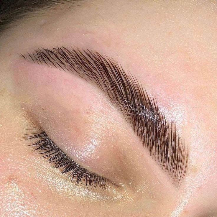 Browlift : 7 erreurs qui gâchent le résultat